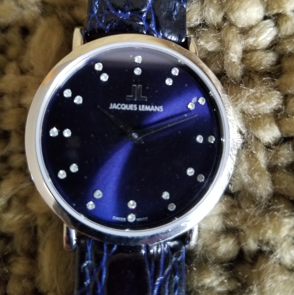 Gorgeous Jacques Lemans Navy face watch